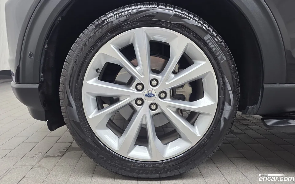 Ford Explorer 3.0 4WD 2022 — thumbnail 2