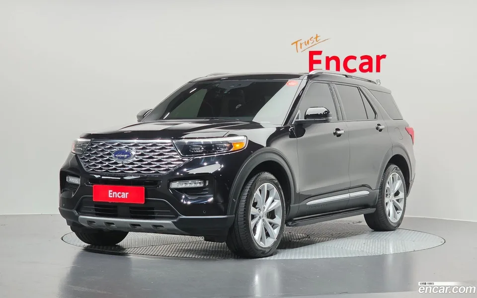 Ford Explorer 3.0 4WD 2022 — photo 1, buy with delivery to Moscow
