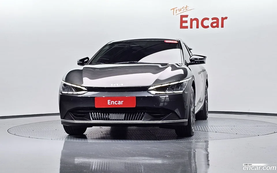 Kia EV6 2023 — thumbnail 3