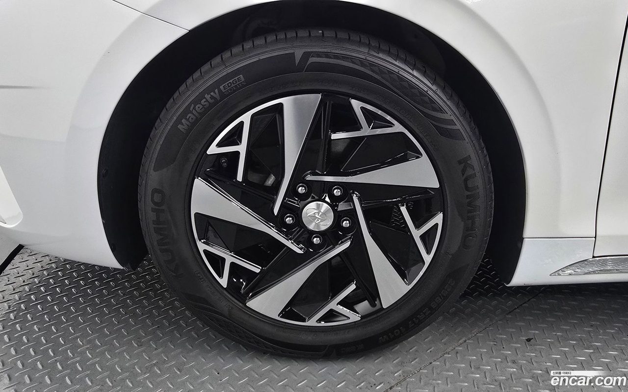 Hyundai Grandeur IG Hybrid 2022 — 2