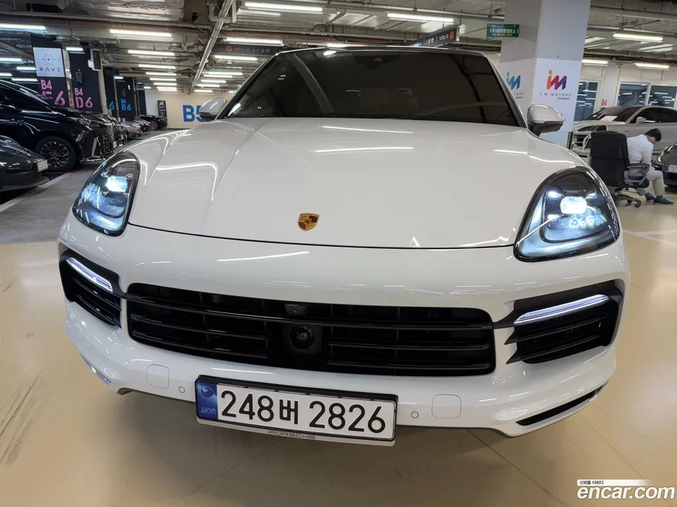 Porsche Cayenne 3.0 2023 — thumbnail 3