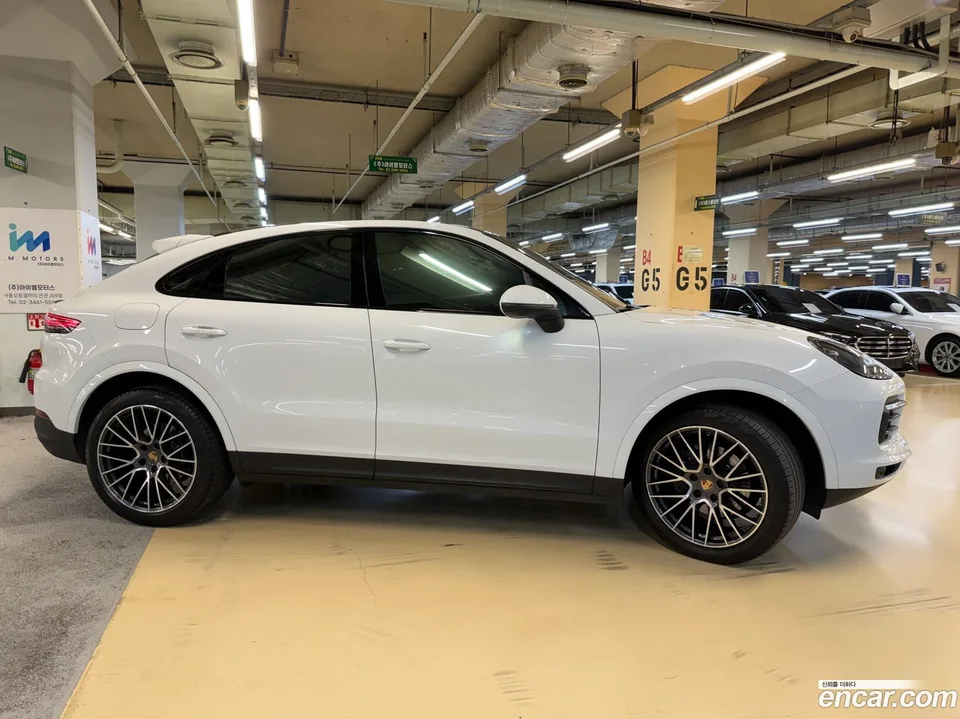 Porsche Cayenne 3.0 2023 — thumbnail 4