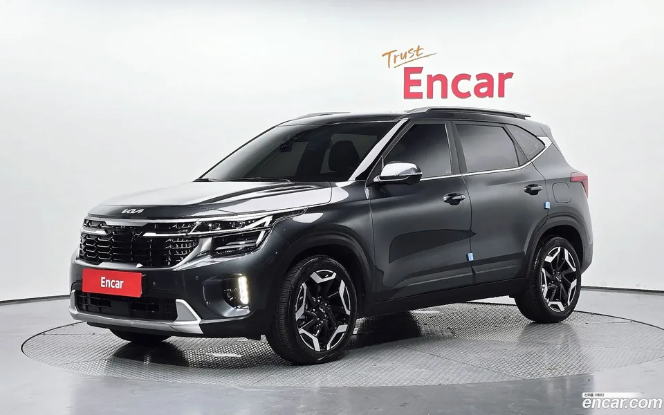 Kia Seltos 1.6 2WD 2024 — photo 1, buy with delivery to Moscow