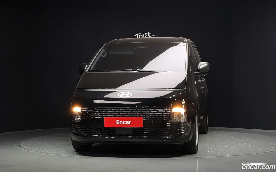 Hyundai Staria 3 2025 — миниатюра 3
