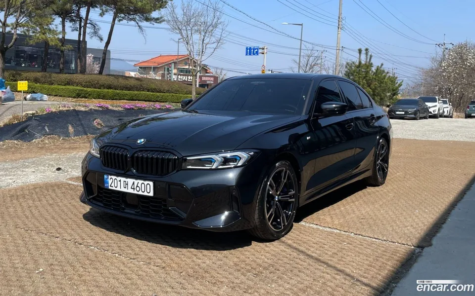 BMW 3 Series 320i M 2026 — photo 1, buy with delivery to Moscow