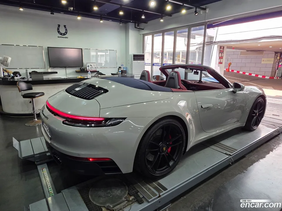 Porsche 911 (992) 4 GTS 2023 — thumbnail 4