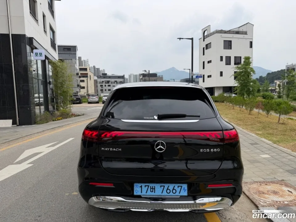 Mercedes-Benz EQS SUV EQS680 4MATIC 2024 — thumbnail 5