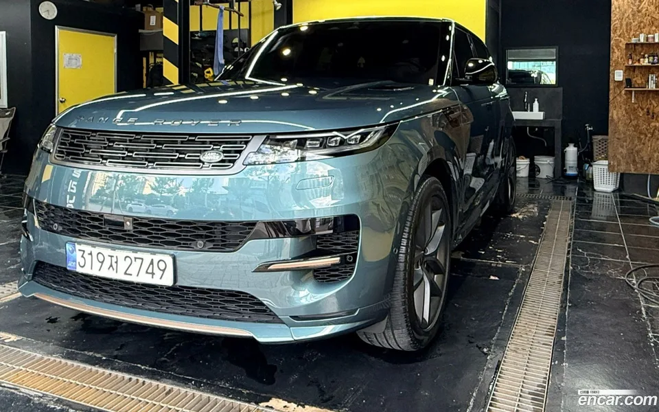 Land Rover Range Rover Sport D300 HSE 2023 — thumbnail 4