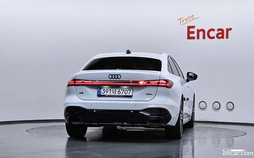 Audi A5 40 TFSI S Line 2025 — thumbnail 4