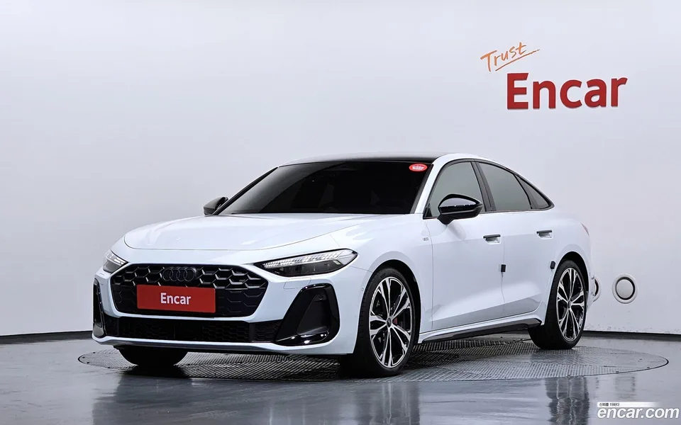 Audi A5 40 TFSI S Line 2025 — photo 1, buy with delivery to Moscow