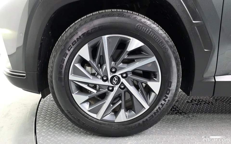 Hyundai Tucson Hybrid 2WD 2023 — thumbnail 2