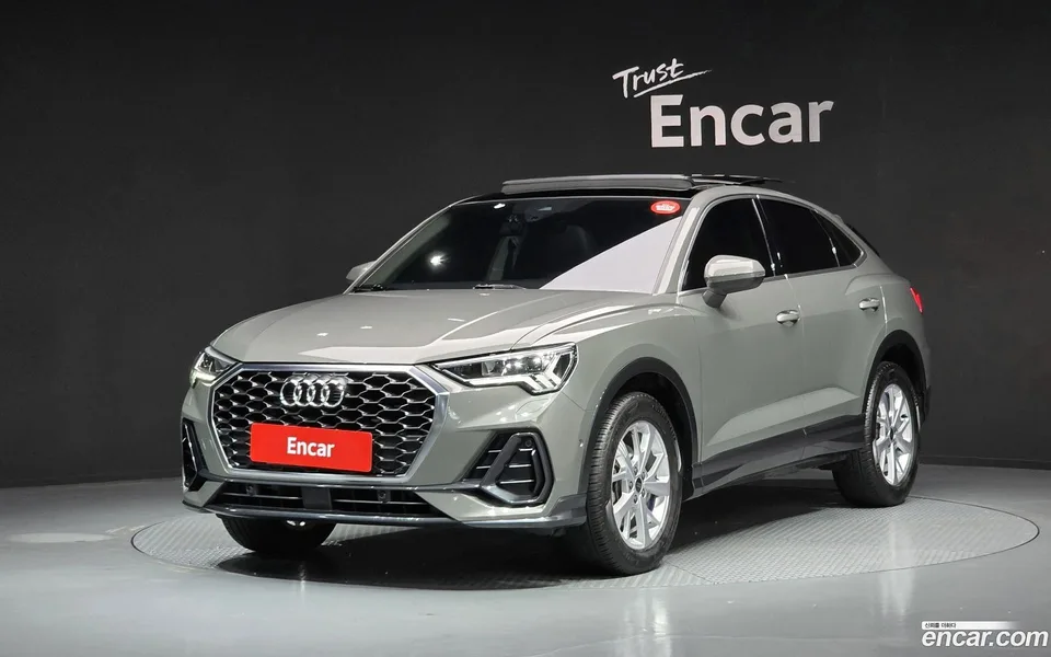 Audi Q3 35 TDI 2023 — photo 1, buy with delivery to Moscow