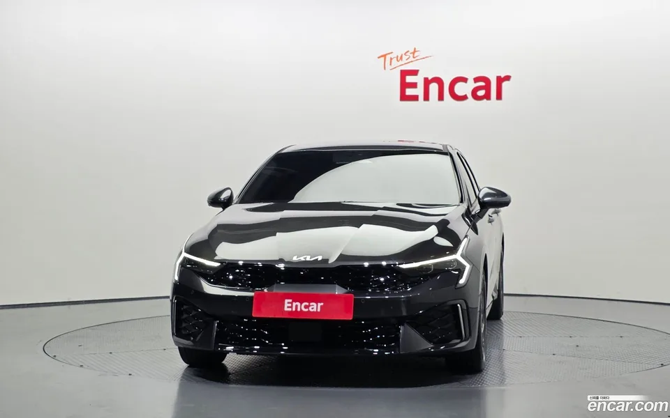 Kia K5 Hybrid 2025 — thumbnail 3
