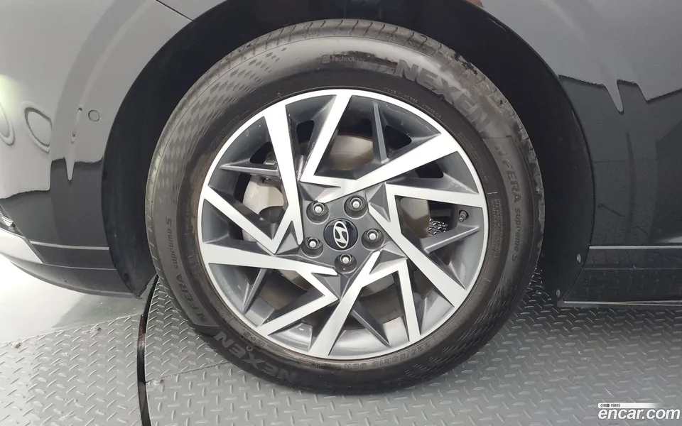 Hyundai Grandeur 2.5 2WD 2023 — миниатюра 5
