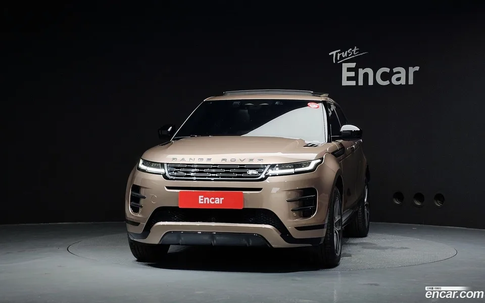 Land Rover Range Rover Evoque P250 SE 2026 — thumbnail 3
