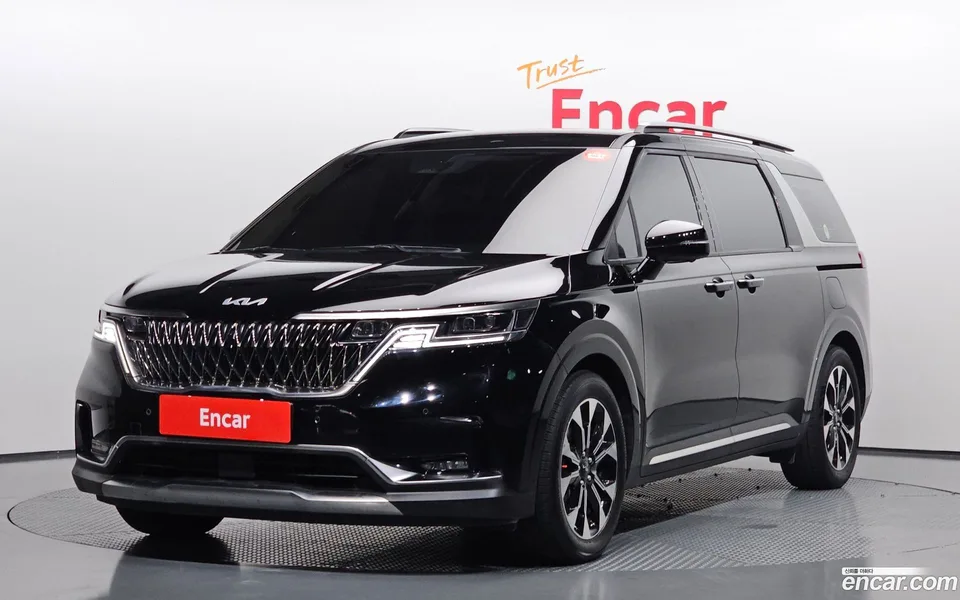 Kia Carnival 9 2022 — photo 1, buy with delivery to Moscow