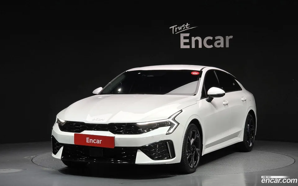 Kia K5 2.0 2025 — photo 1, buy with delivery to Moscow