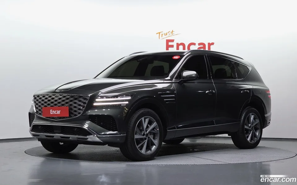 Genesis GV80 2.5T 2WD 2025 — photo 1, buy with delivery to Moscow