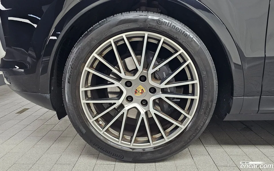 Porsche Cayenne 3.0 2022 — thumbnail 2