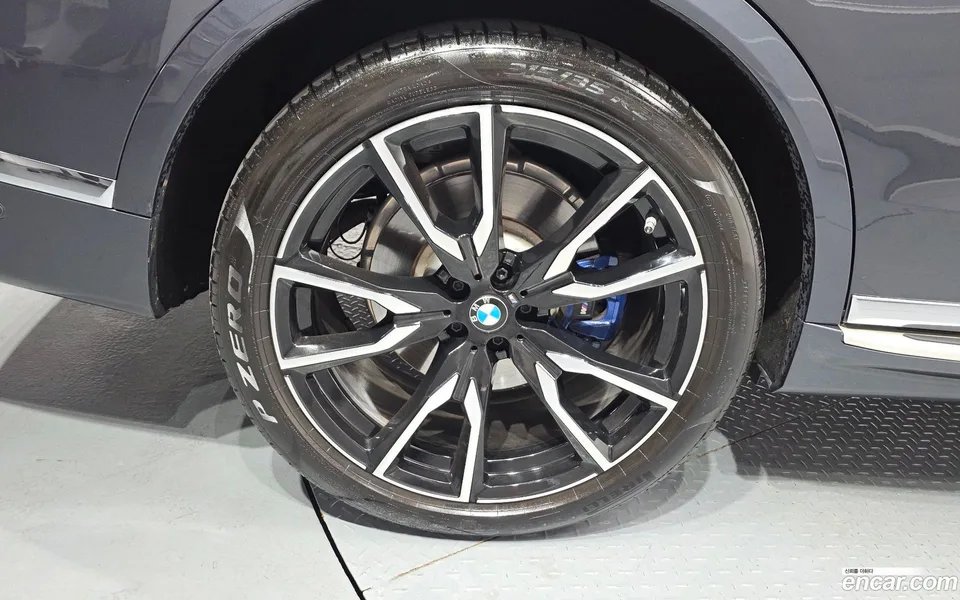 BMW X7 xDrive 40i M 6 2022 — thumbnail 5