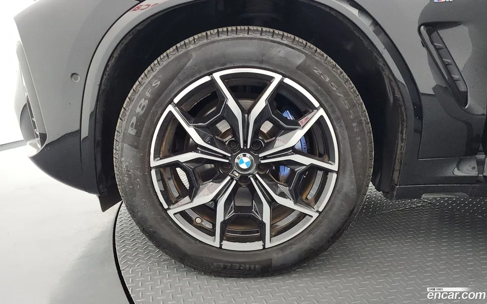 BMW X3 xDrive 20i M 2023 — thumbnail 2