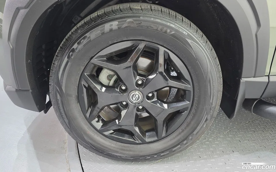 KG Mobility Rexton Sports Khan 2.2 4WD 2023 — thumbnail 5
