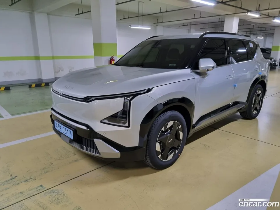 Kia EV5 2WD 2026 — photo 1, buy with delivery to Moscow