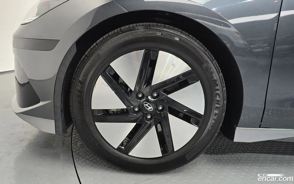 Hyundai Ioniq 6 2022 — thumbnail 2