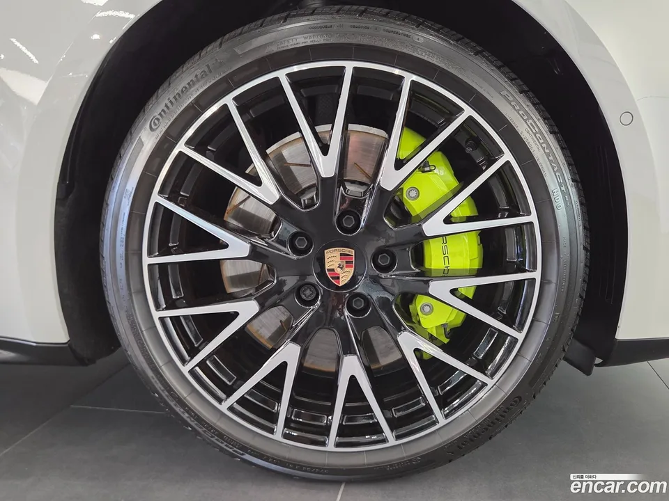 Porsche Panamera (976) 2.9 AWD E- 2025 — thumbnail 2