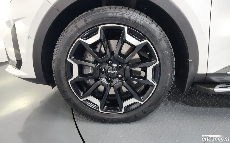 Kia Sorento 2.5T 4WD 2023 — thumbnail 2