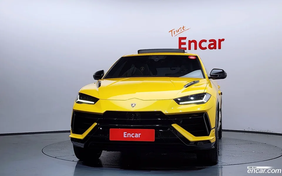 Lamborghini Urus 4.0 V8 S 2023 — thumbnail 3