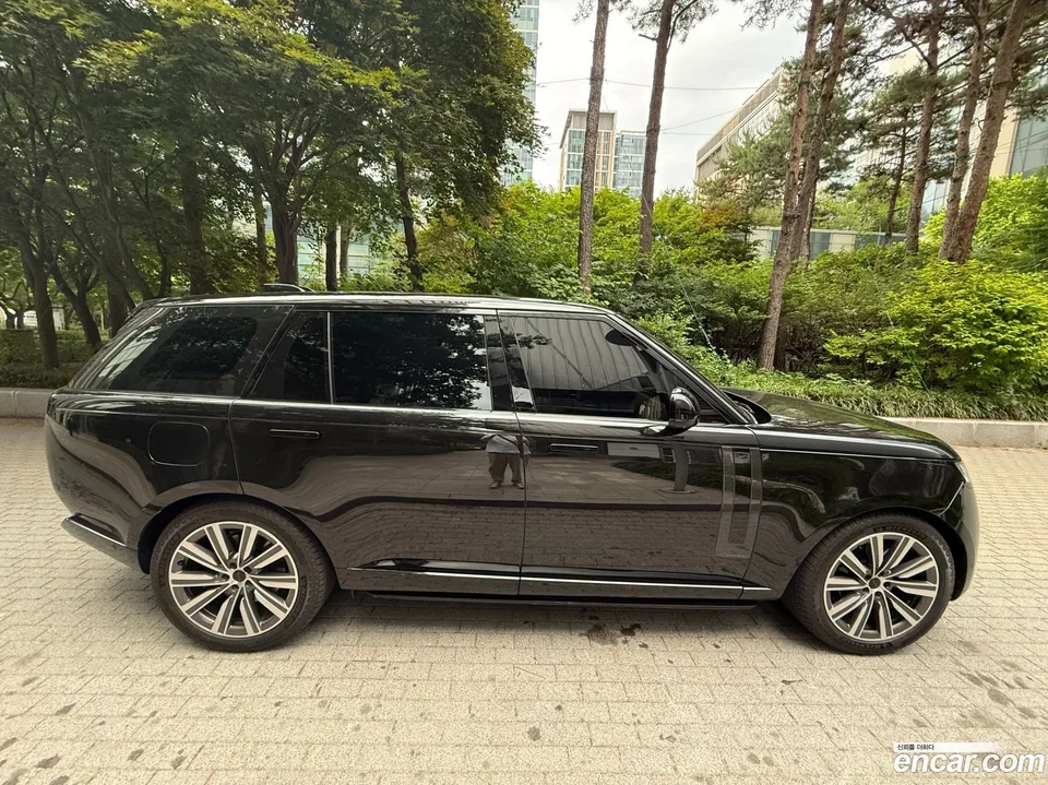 Land Rover Range Rover P530 AB LWB 2026 — thumbnail 3