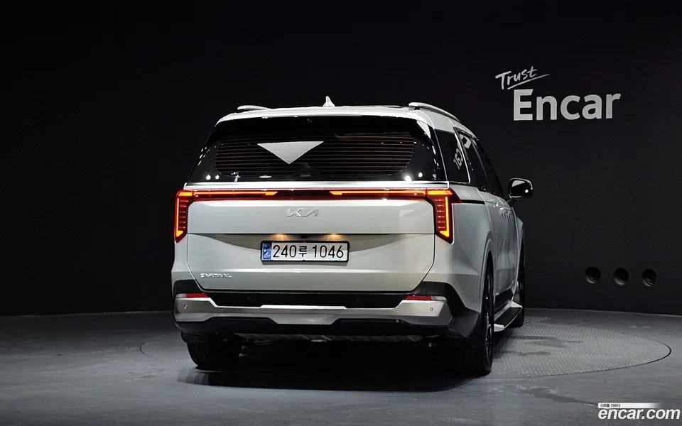 Kia Carnival 9 2025 — thumbnail 4