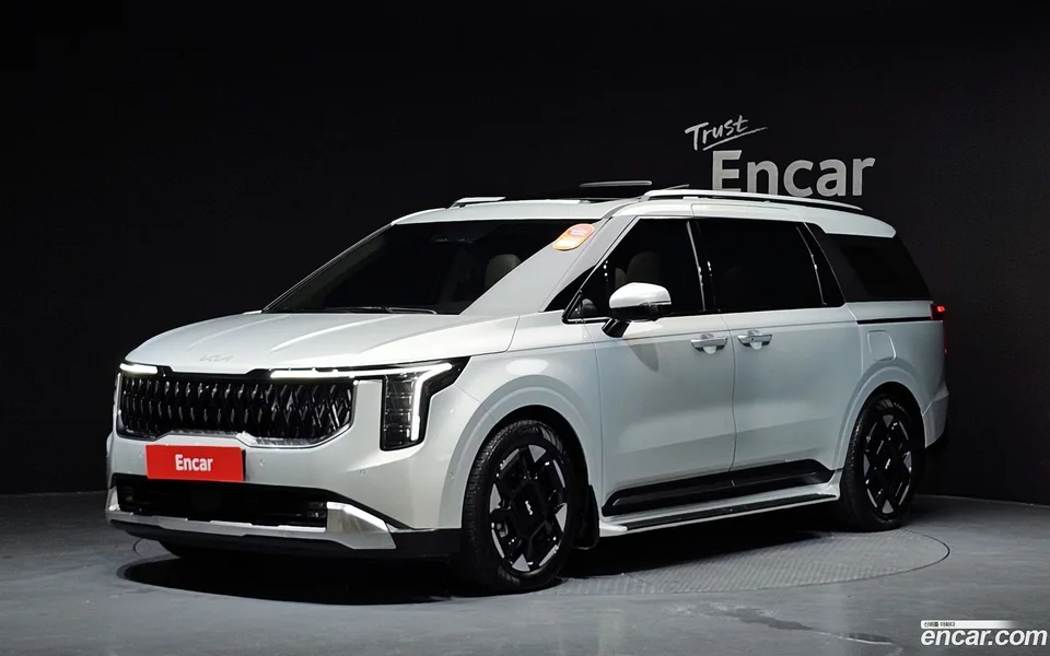 Kia Carnival 9 2025 — photo 1, buy with delivery to Moscow
