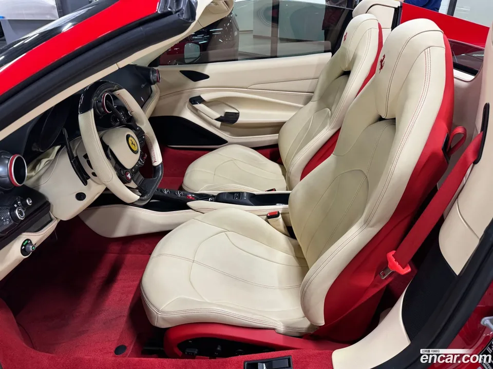 Ferrari F8 Spider 3.9 V8 2023 — thumbnail 4