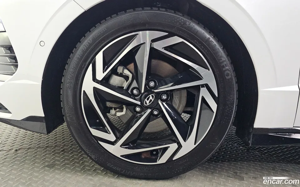Hyundai Sonata The Edge 1.6 2023 — thumbnail 2