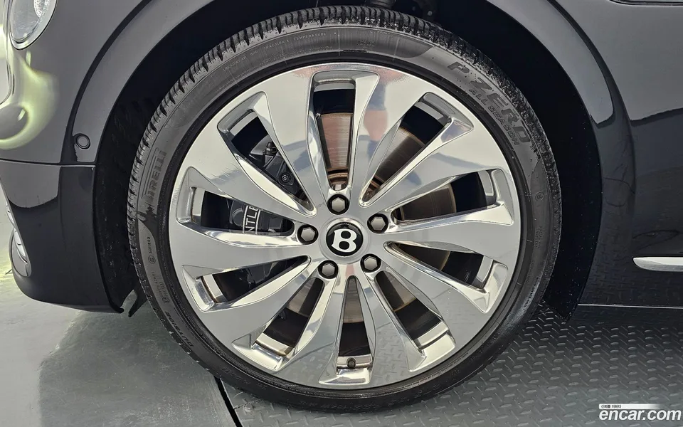 Bentley Flying Spur 4.0 2022 — thumbnail 2