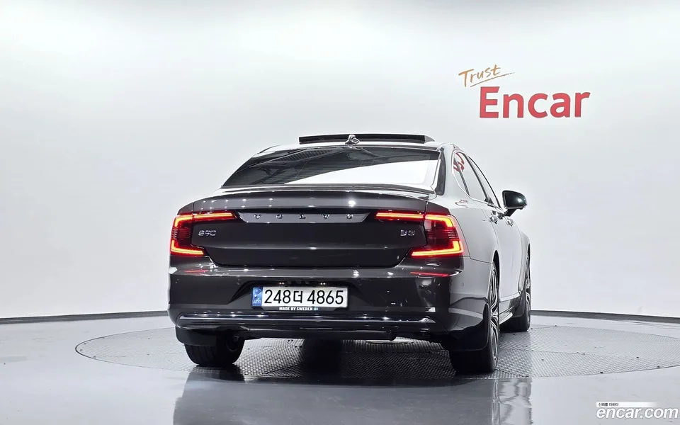 Volvo S90 B5 2022 — thumbnail 4