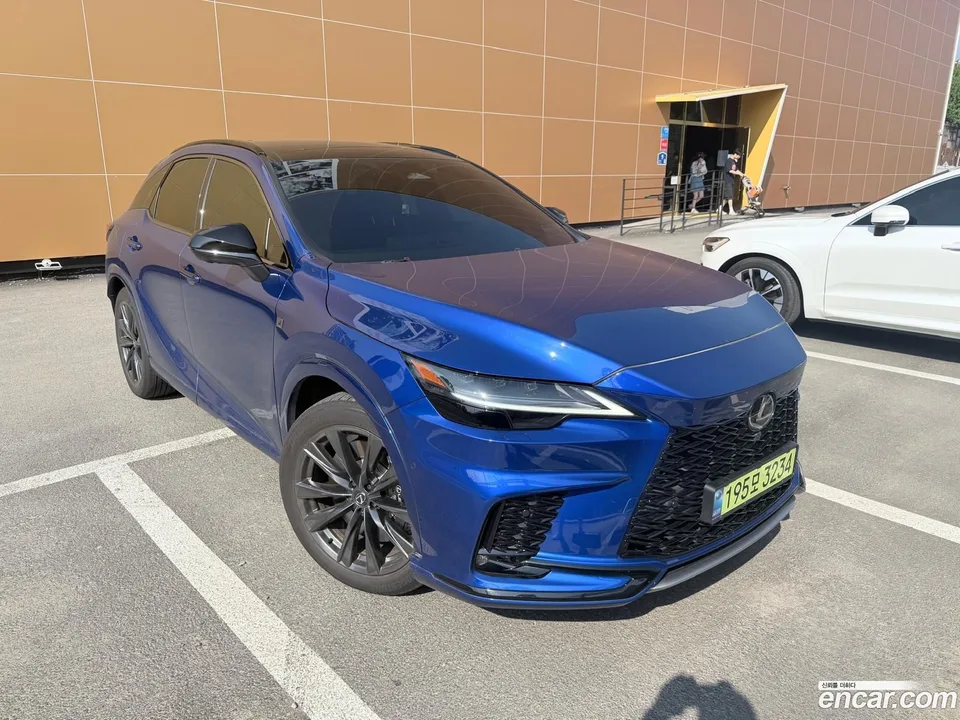 Lexus RX 500h F-Sport 2023 — photo 1, buy with delivery to Moscow