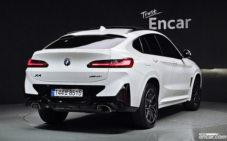 BMW X4 xDrive20i M 2022 — thumbnail 3