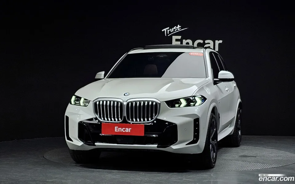 BMW X5 xDrive 40i M 2025 — thumbnail 3