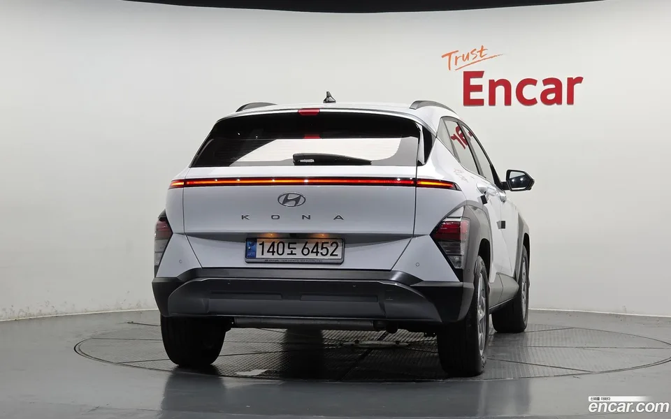 Hyundai Kona 1.6 2WD 2023 — thumbnail 4
