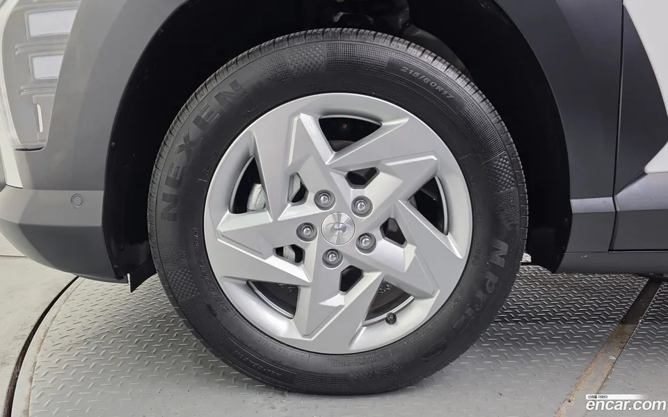 Hyundai Kona 1.6 2WD 2023 — thumbnail 5