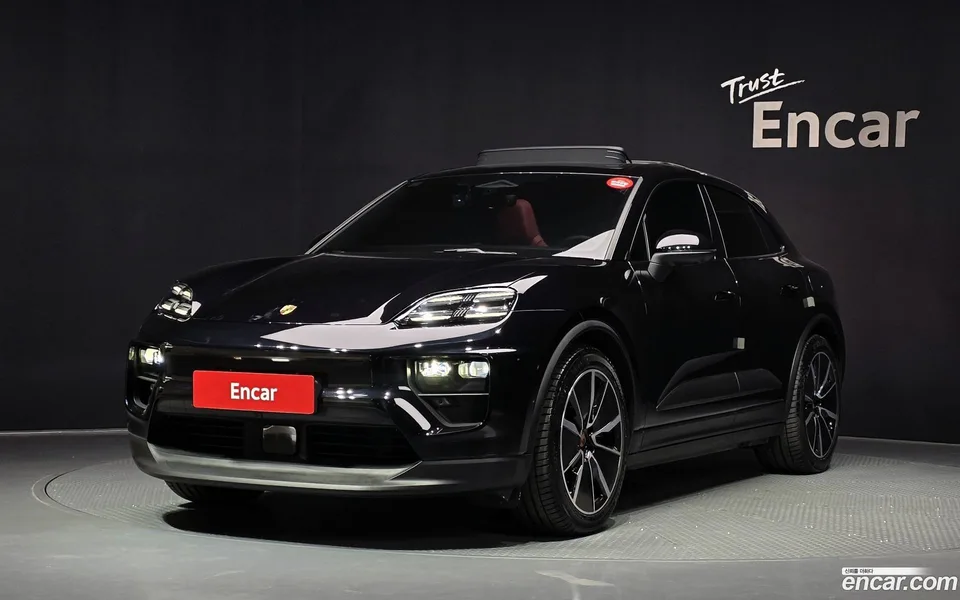 Porsche Macan Electric 4 2025 — photo 1, buy with delivery to Moscow