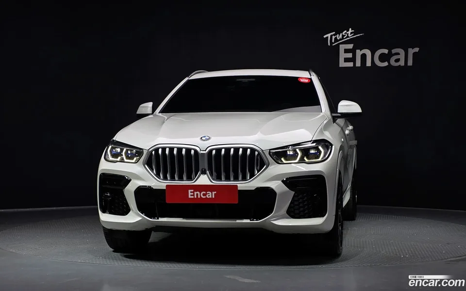BMW X6 xDrive40i M 2022 — thumbnail 3