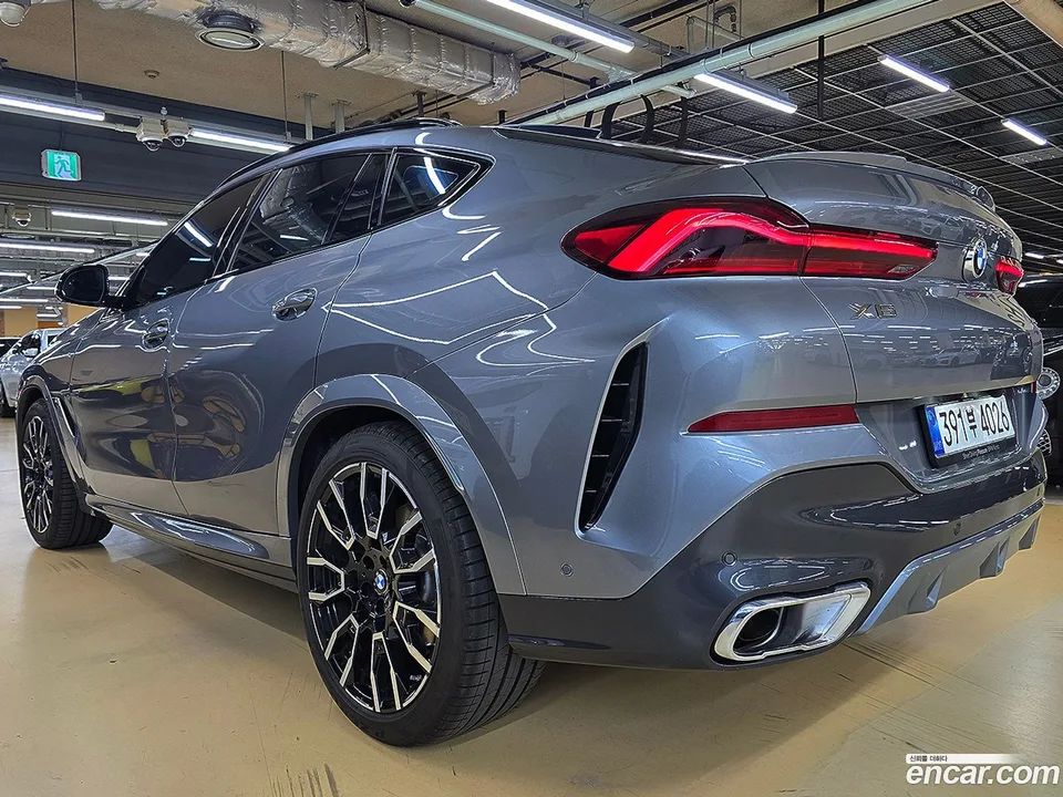 BMW X6 xDrive30d M 2026 — thumbnail 3