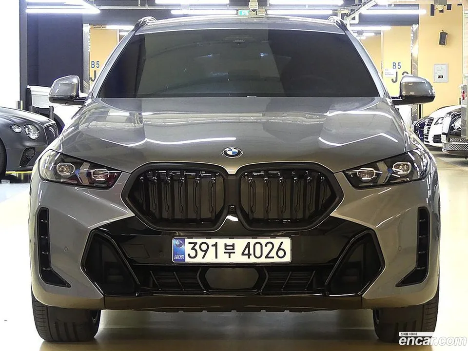 BMW X6 xDrive30d M 2026 — thumbnail 4