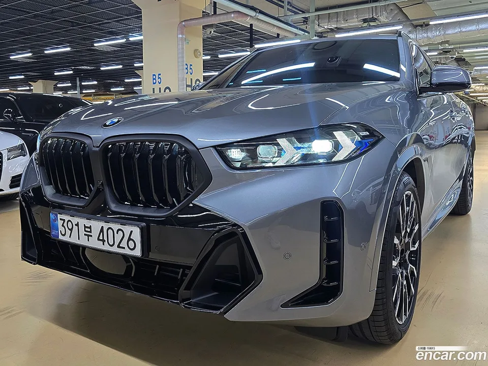 BMW X6 xDrive30d M 2026 — photo 1, buy with delivery to Moscow