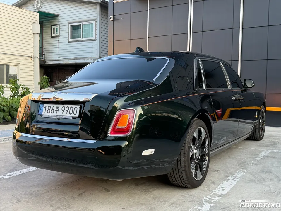 Rolls-Royce Phantom 6.7 EWB V12 2023 — thumbnail 5