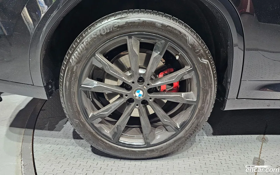BMW X4 xDrive20i M 2025 — thumbnail 2